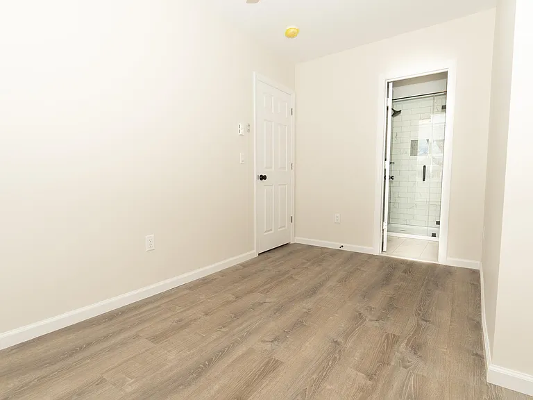 220 Walsh Ave #3 — Photo 8