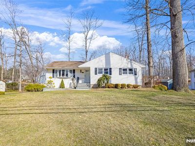 16 Haring Dr, Old Tappan, NJ, 07675