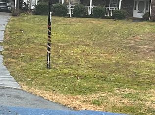 7116 Rollins Rd, Knoxville, TN 37918