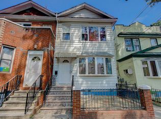 4815 98th St, Corona, NY 11368