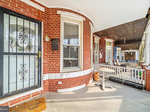 2nd image of 3535 Roland Ave