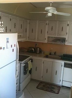 5th image of 715 Burgundy St #O
