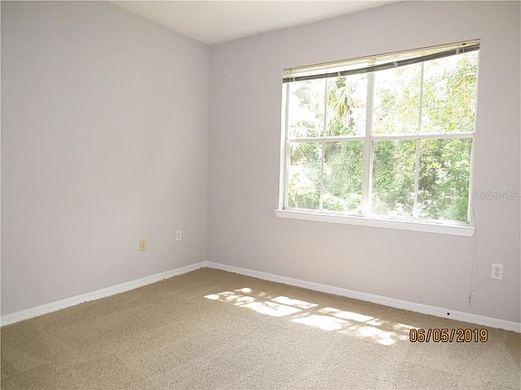 5th image of 18001 Richmond Place Dr APT 1121