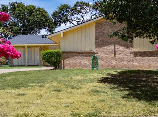 12609 Spring Branch Dr, Balch Springs, TX 75180