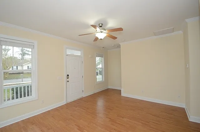 106 Thompson St — Photo 6