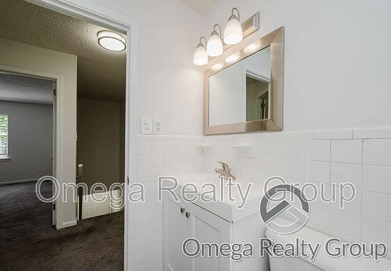 31 Indianwood Dr — Photo 24