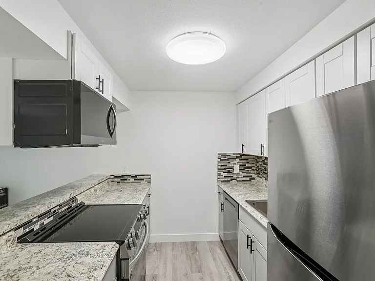 Images Garden View Apartments — Photo 12