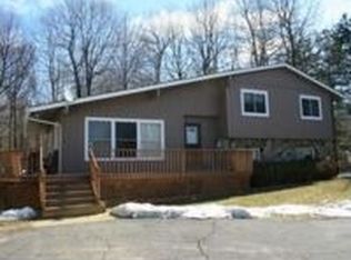 1273 Brogan Rd, Stockbridge, MI 49285
