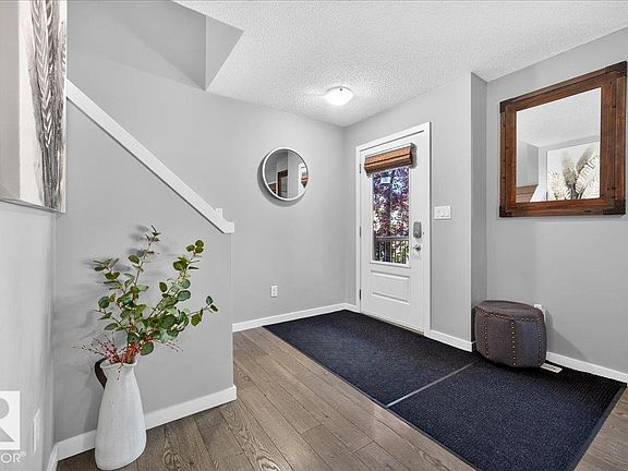 3rd image of 3043 Keswick Way SW