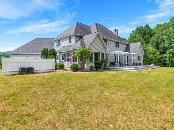 272 Oak Hill Road, Shaftsbury, VT 05262