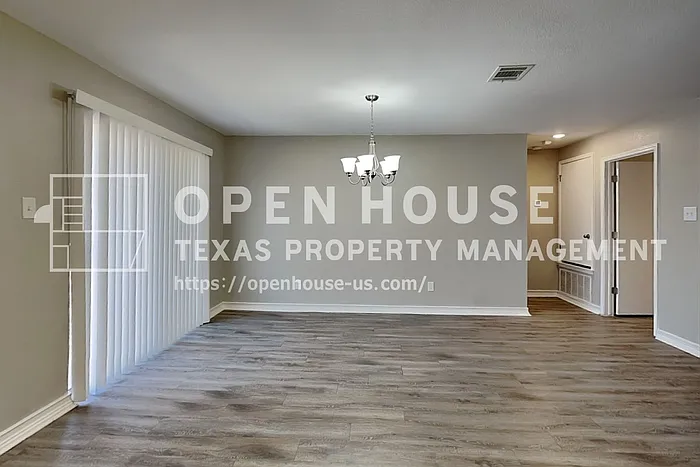 8657 Hawkview Dr — Photo 6