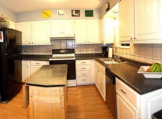 4155 Elkhart Lake Rd, Saint Charles, MO 63304