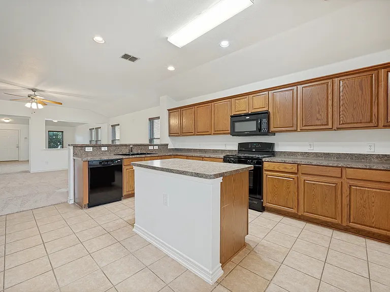 2683 Lake Ridge Dr — Photo 7