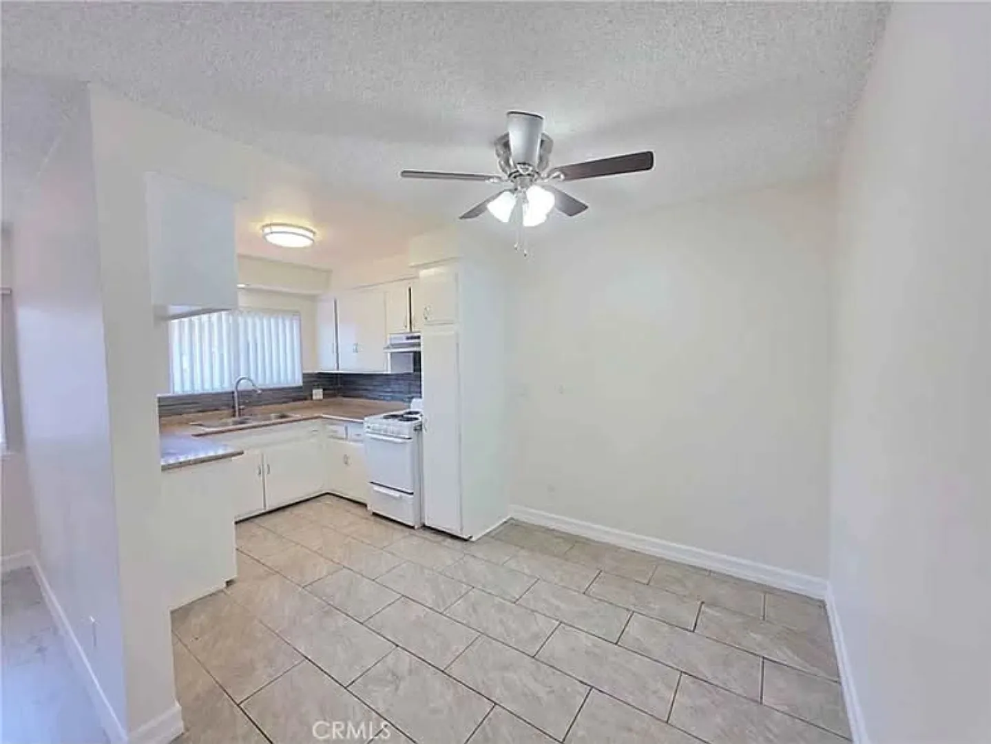 2 bed, 850 sqft, $2,295 — Photo 4