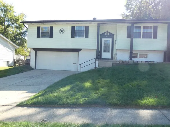 332 Fairway Dr, Fairborn, OH 45324