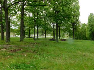 25990 Pennington Dr, Lebanon, MO 65536