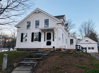 16 Maple St, Belchertown, MA 01007