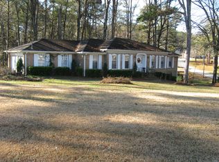 4677 Tara Woods Dr, Ellenwood, GA 30294