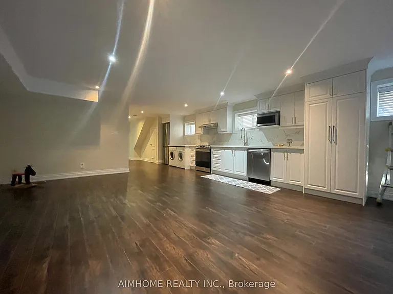 10 Hoyle Ave — Photo 5