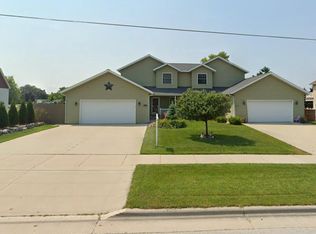 1505 Mason St, NEW HOLSTEIN, WI 53061