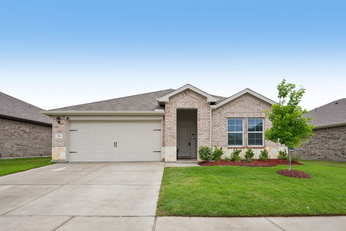 Pinebluff Ln-S2304-001.jpg