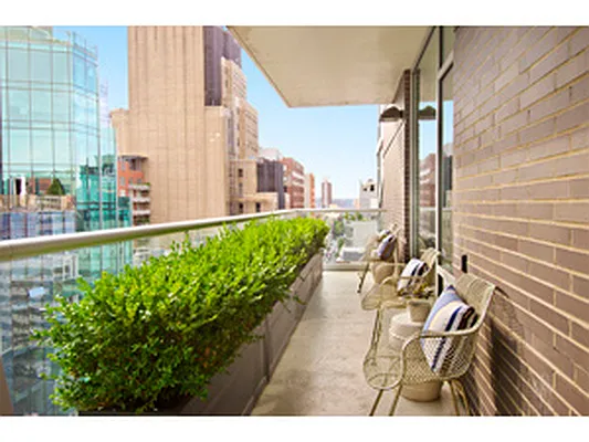 Sold by Corcoran | media 16