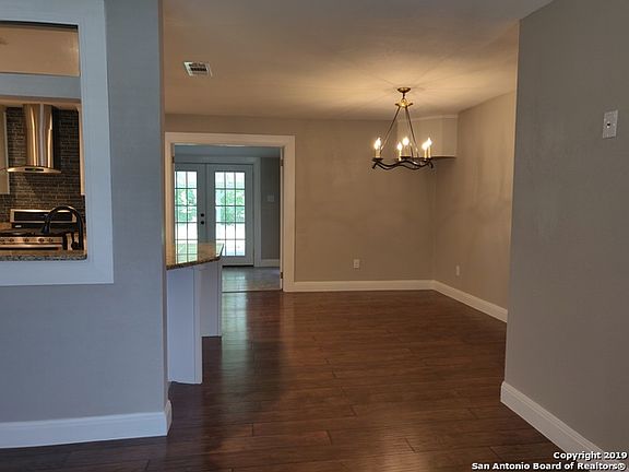 4th image of 514 Weizmann St