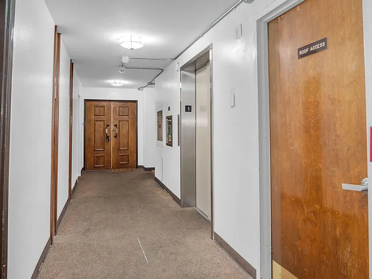2260 N Cahuenga Blvd #106 — Photo 24
