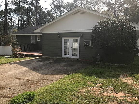 5th image of 1807 Pineknoll Ln