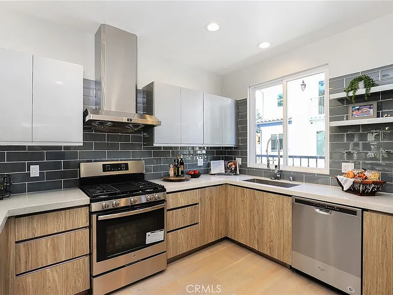 9 Turnberry Ln — Photo 37