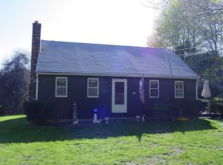 1461 Old Sandwich Rd, Plymouth, MA 02360