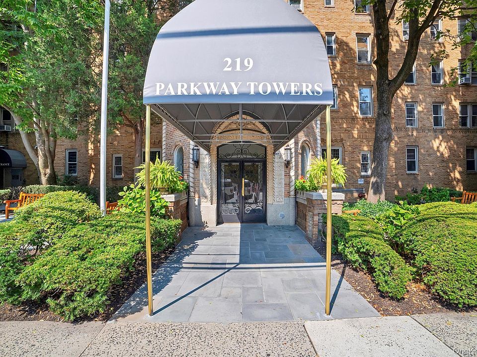 1st image of 219 Bronx River Road #5A