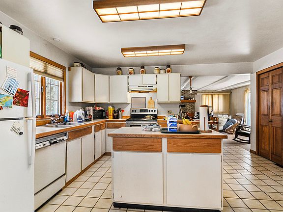 4th image of 6431 W Circle Dr