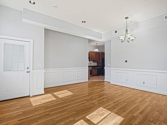 3rd image of 901 R St NW #2A