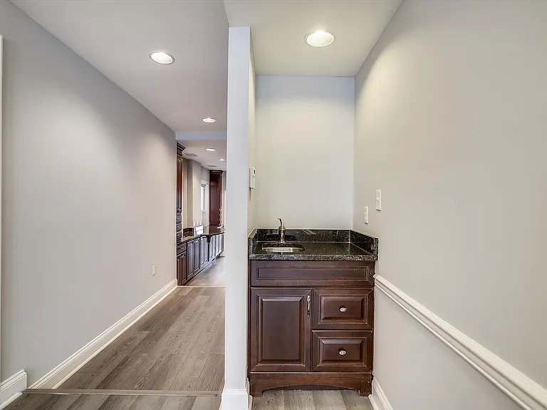 1444 Battery Ave — Photo 5