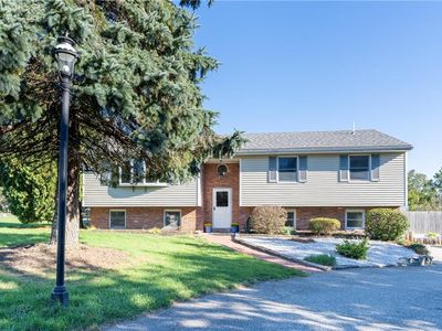 49 Dexter St, Portsmouth, RI, 02871