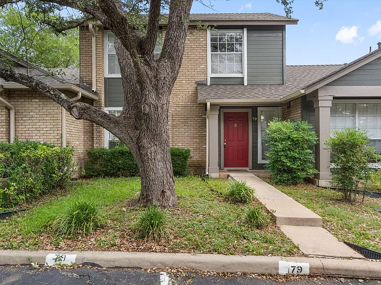 1015 E Yager Ln #79 — Photo 2