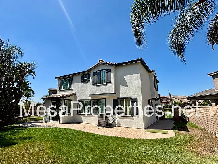 5729 Nutwood Pl — Photo 13