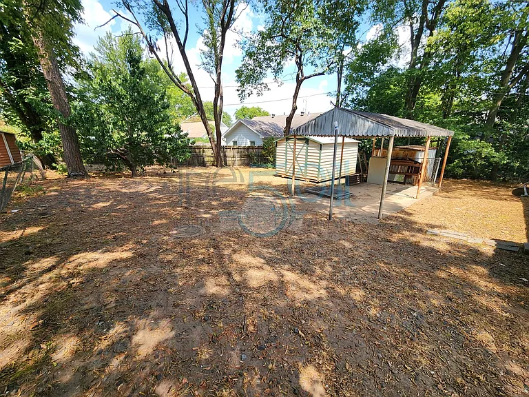 3402 Lilac Ter — Photo 30