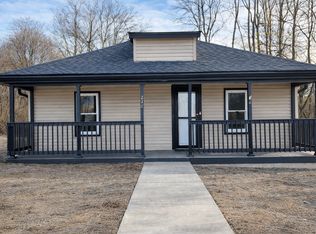 218 Locust St, Clarksville, TN 37042