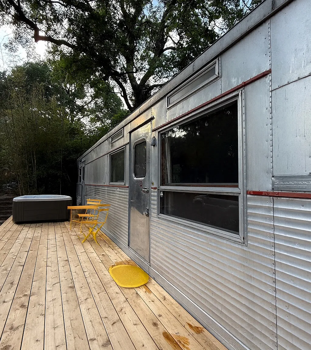 3800 Clawson Rd — Photo 2