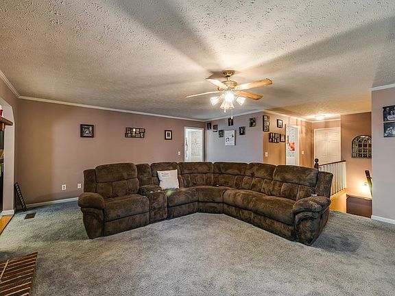 5th image of 1231 Belmont Dr