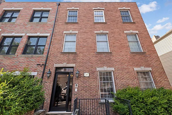 Rented by Nest Seekers International | media 30