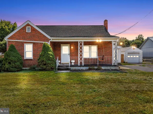 312 East Ave, Greencastle, PA 17225