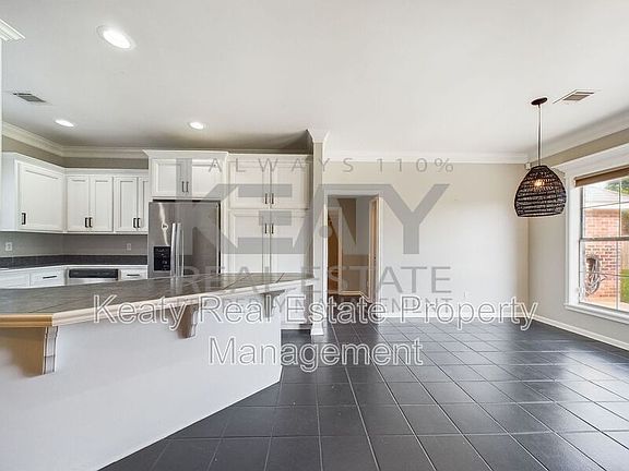 5th image of 108 Cranberry Dr