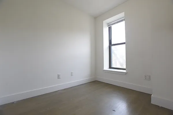 Rented by REAL New York | media 6