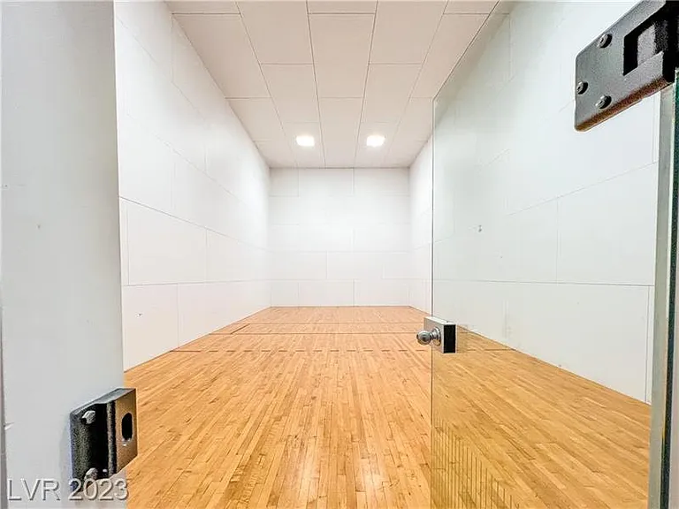 2657 Seashore Dr #1 — Photo 10
