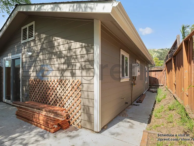 4018 Edwards Ave — Photo 15