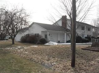 18 Farmers St, Wakeman, OH 44889