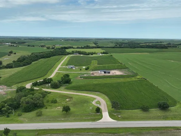 1192 Lily Creek Dr, Marysville, KS 66508